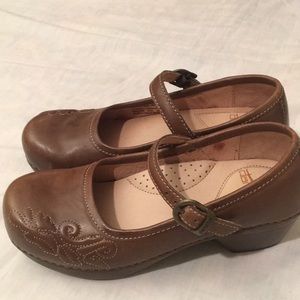 Dansko, like new Savannah Mary Jane Clog size 36